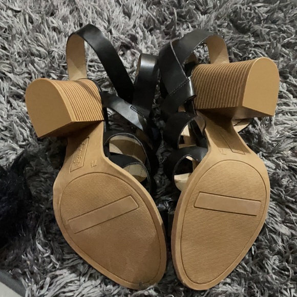 American Eagle strap heels - Picture 3 of 3